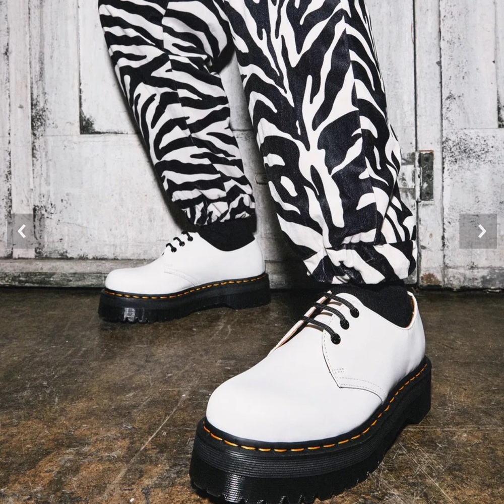 Dr. Martens 1461 oxford white Platform NWT
